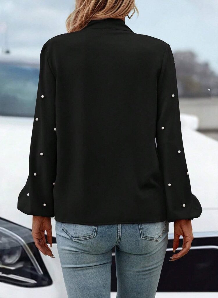 ElegantPolka Dot Blouse With Keyhole Neck
