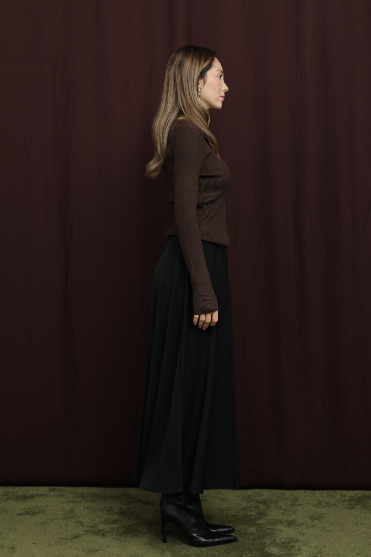 Black Elegant Flared Maxi Skirt