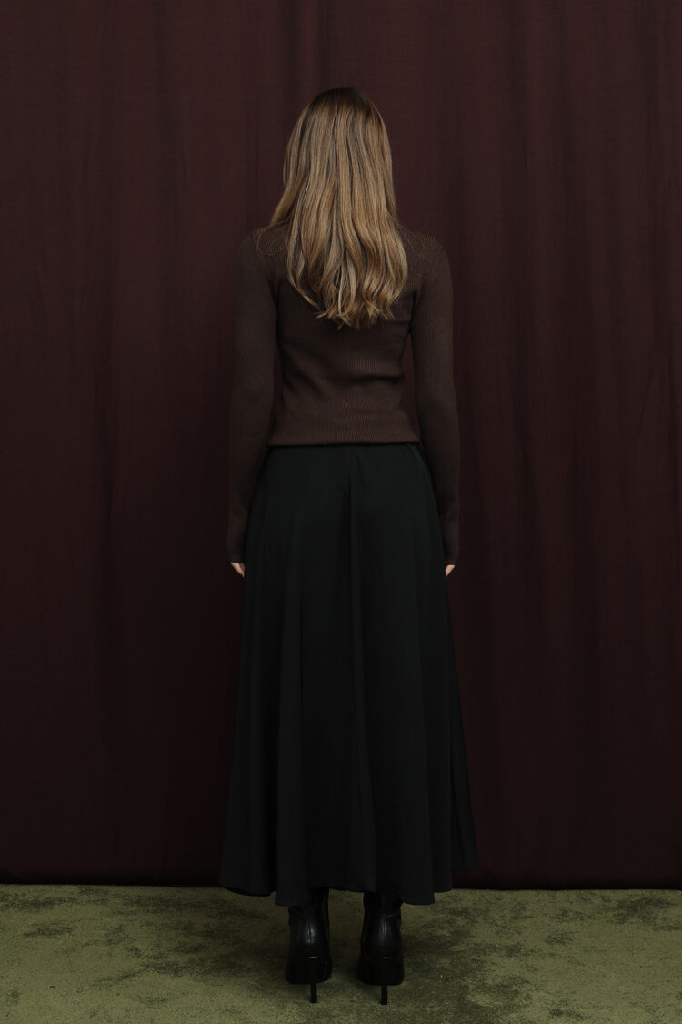 Black Elegant Flared Maxi Skirt