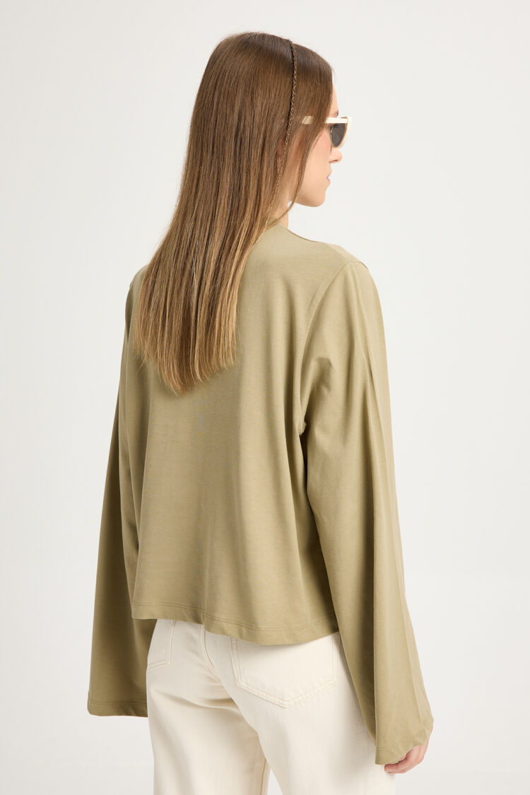 Casual Streetwear Shirt With Extra Long Sleeves