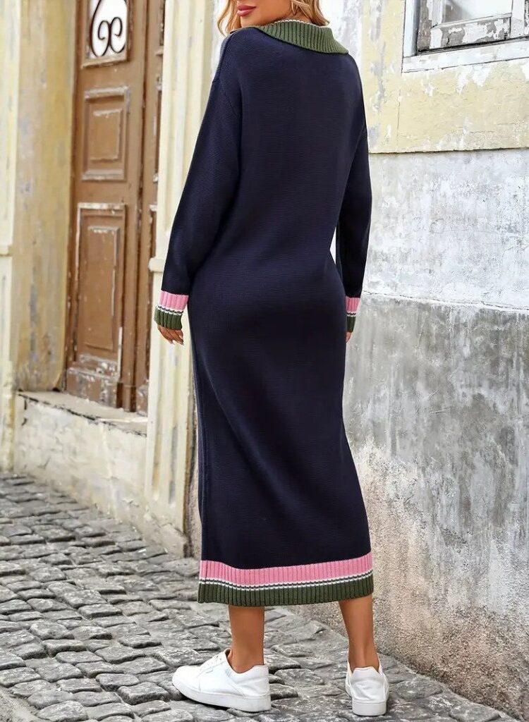 Navy Blue Sweater Dress With V-Neck And Long Sleeves