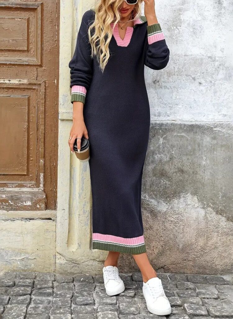 Navy Blue Sweater Dress With V-Neck And Long Sleeves