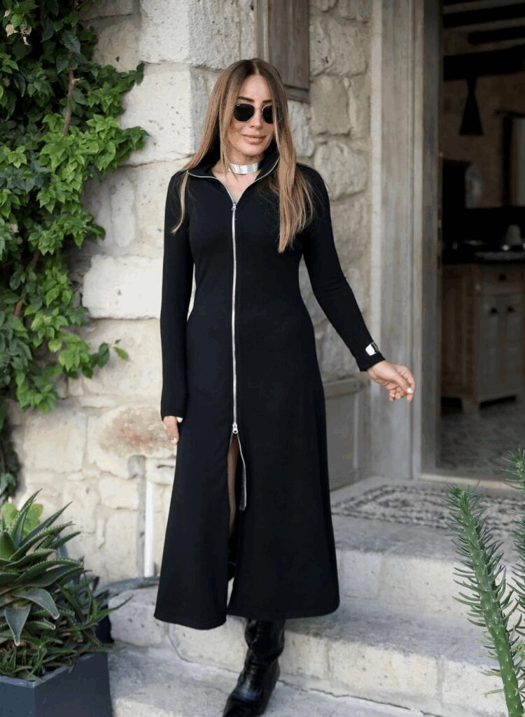 Elegant Black Fit And Flare Maxi Dress