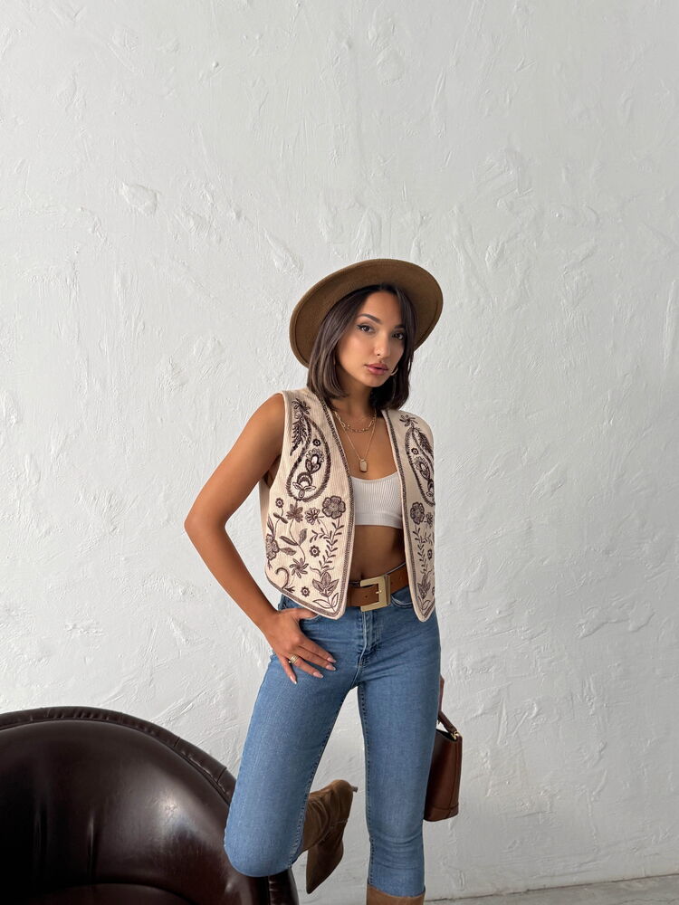 Beige Boho Elegant Regular Fit Vest