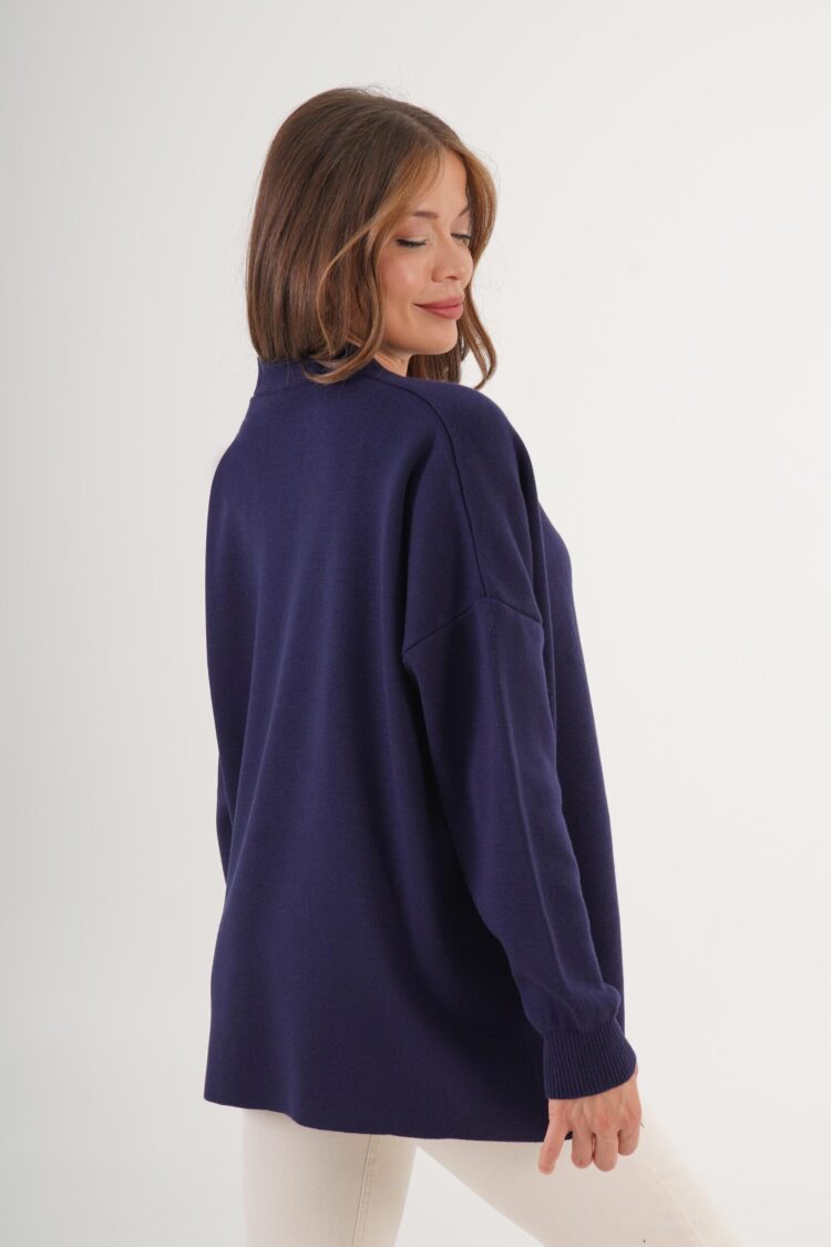 Oversized V-Neck Buttoned Cardigan