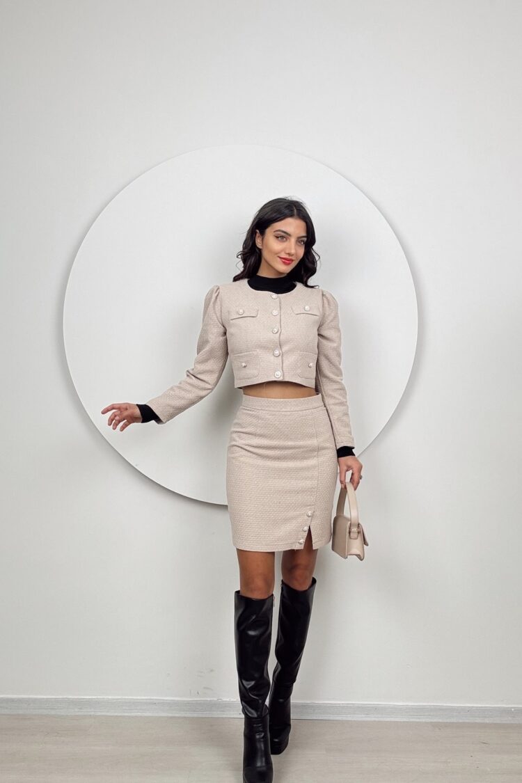 Elegant Beige Pencil Mini Skirt With Flap Pocket