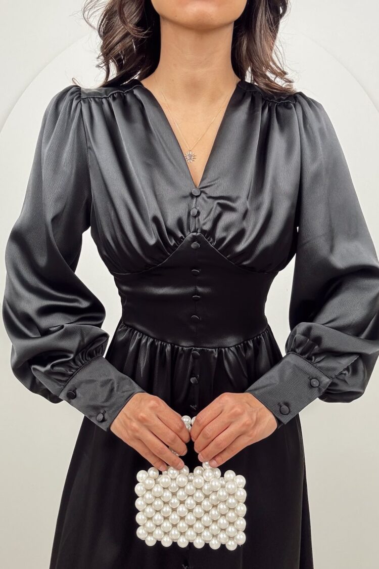 ElegantWrap Dress With V-Neck And Long Sleeves