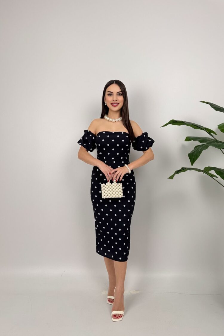 ElegantPolka Dot Sheath Dress