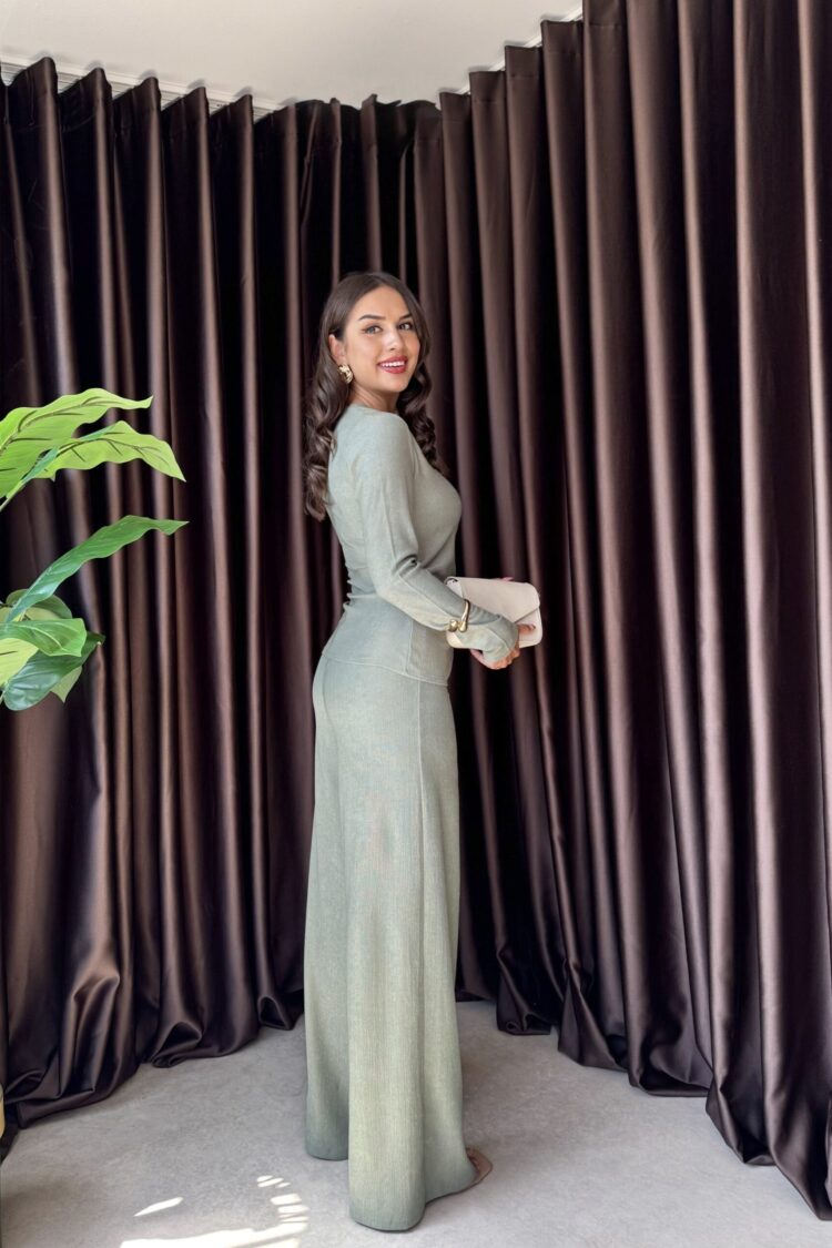 Elegant Formal Set