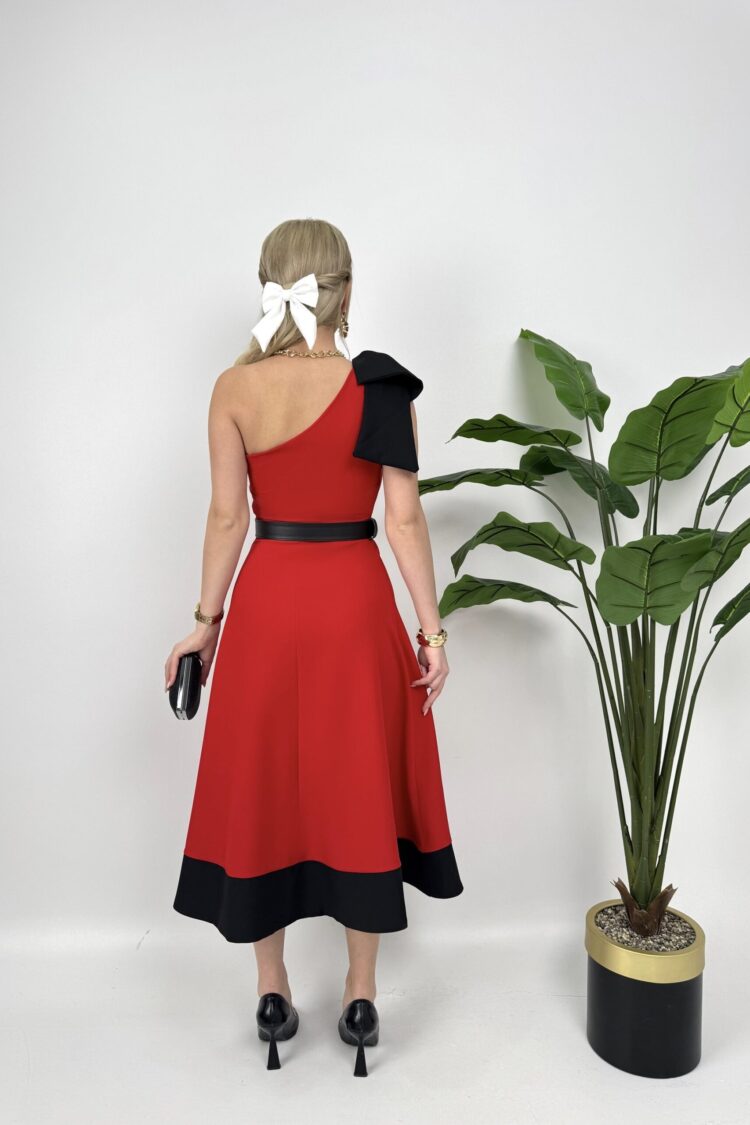 Elegant Sleeveless A-Line Midi Dress