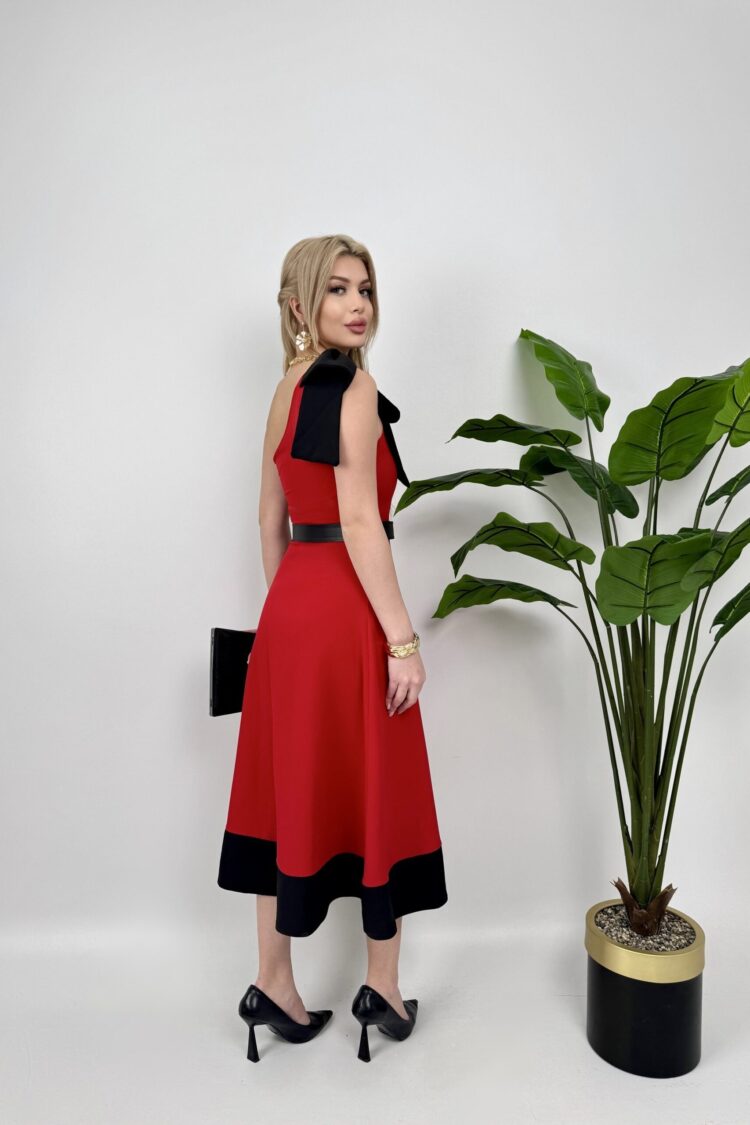 Elegant Sleeveless A-Line Midi Dress