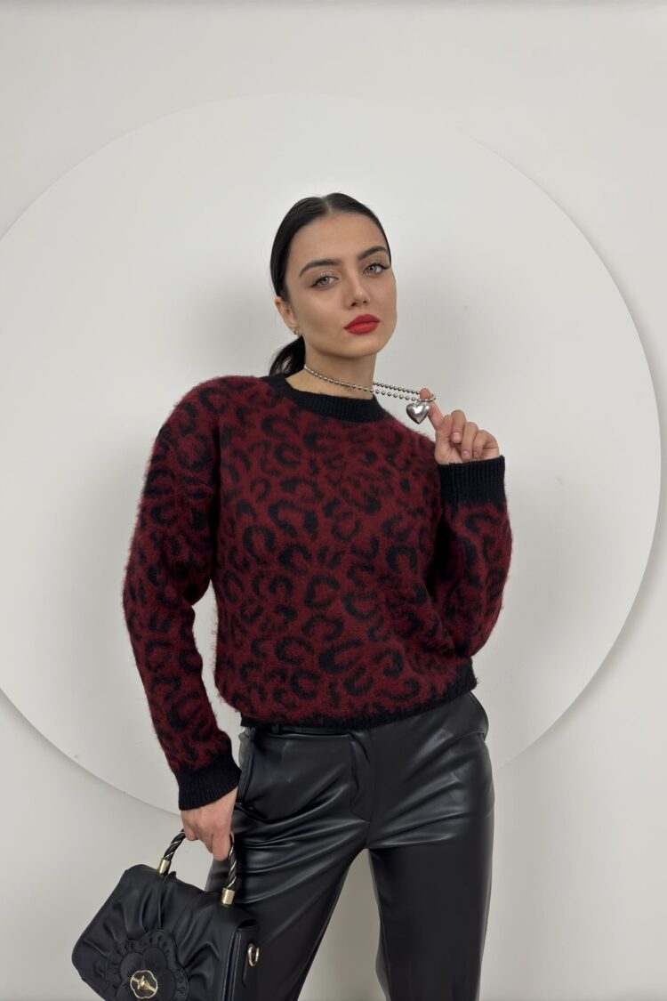 Sweater With Leopard Print