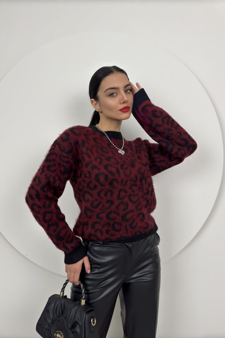 Sweater With Leopard Print