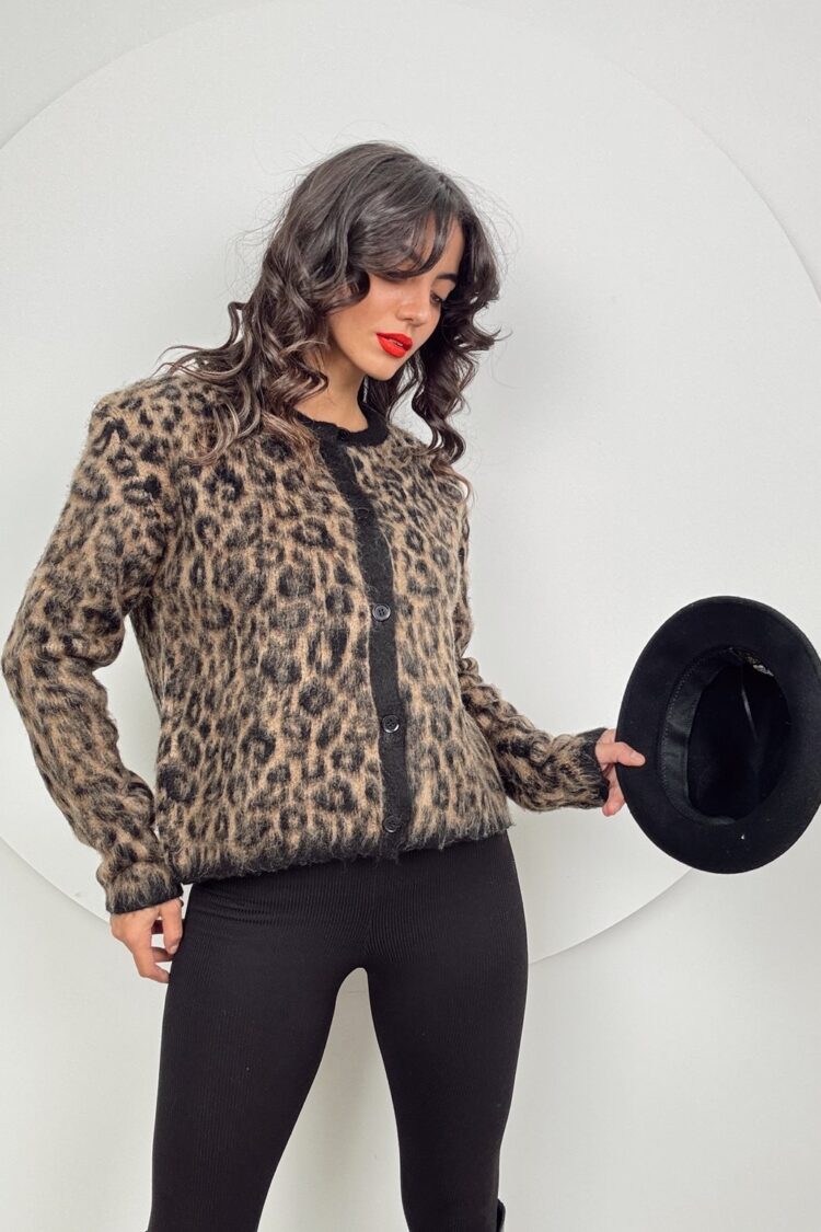 Leopard Print Buttoned Cardigan