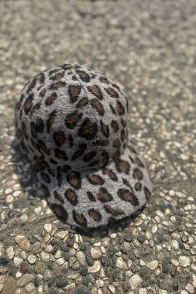 Brown Hat With Leopard Print - Casual Vintage Style