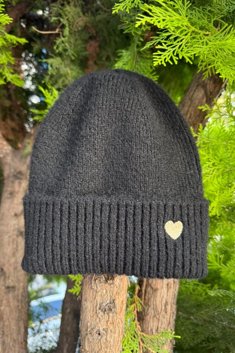 Black Beret Casual Streetwear Sporty Style