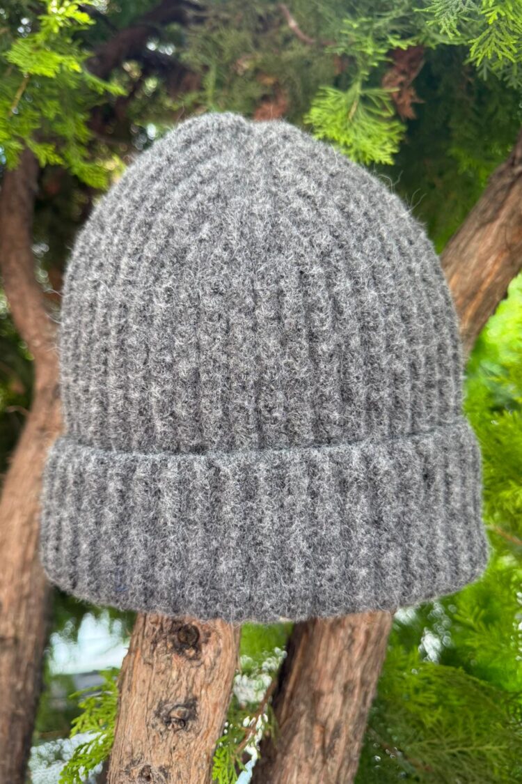 Grey Beret Stylish Casual Vintage Elegance