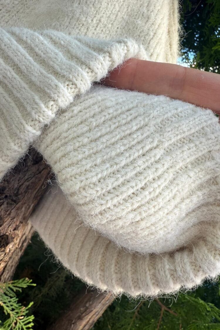 Beige Beret - Casual Elegant Sport Style