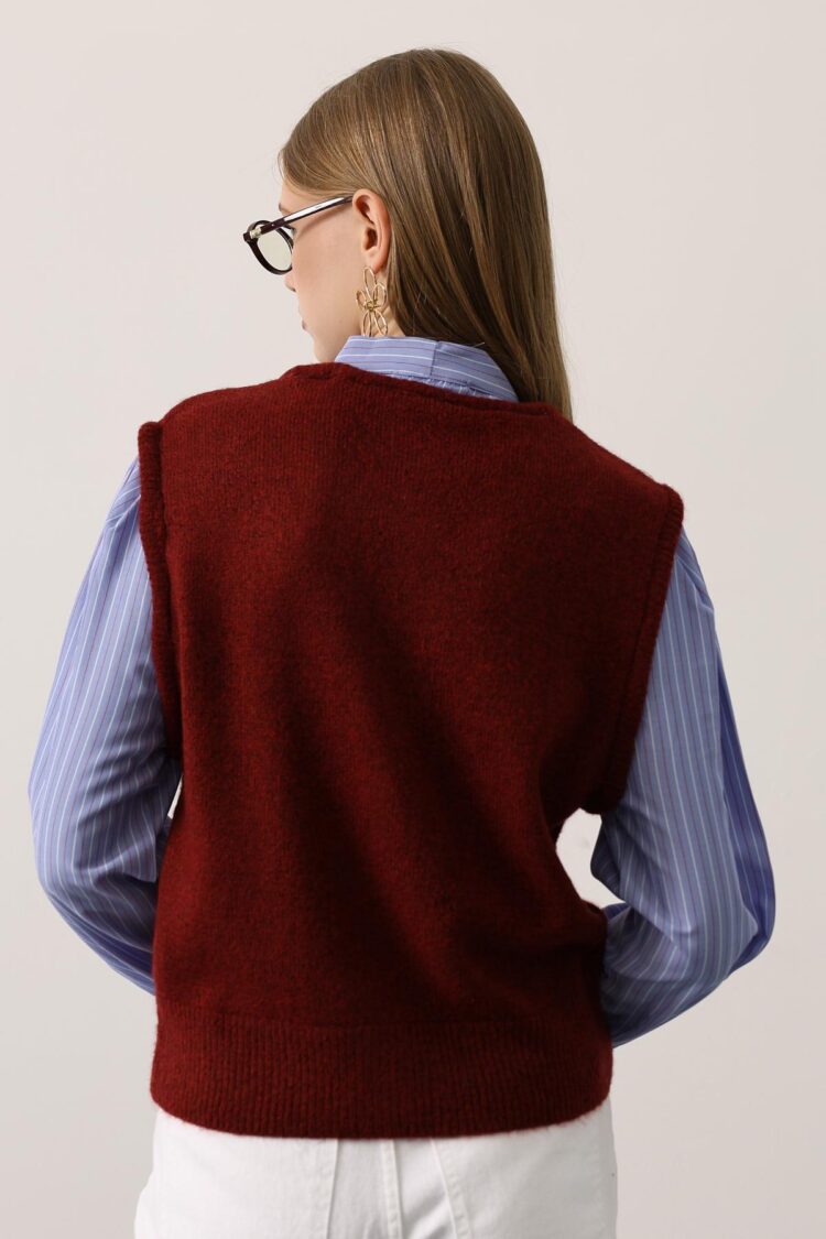 Casual Buttoned Shirt With High Neck