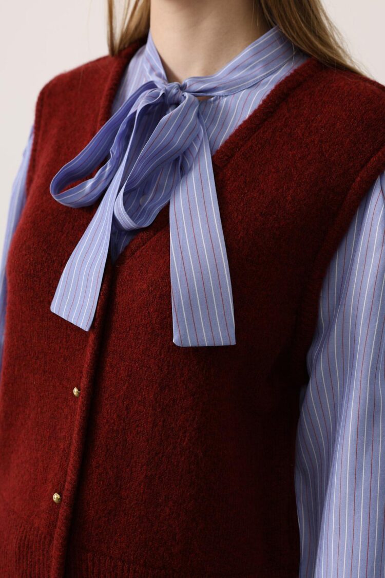Casual Buttoned Shirt With High Neck