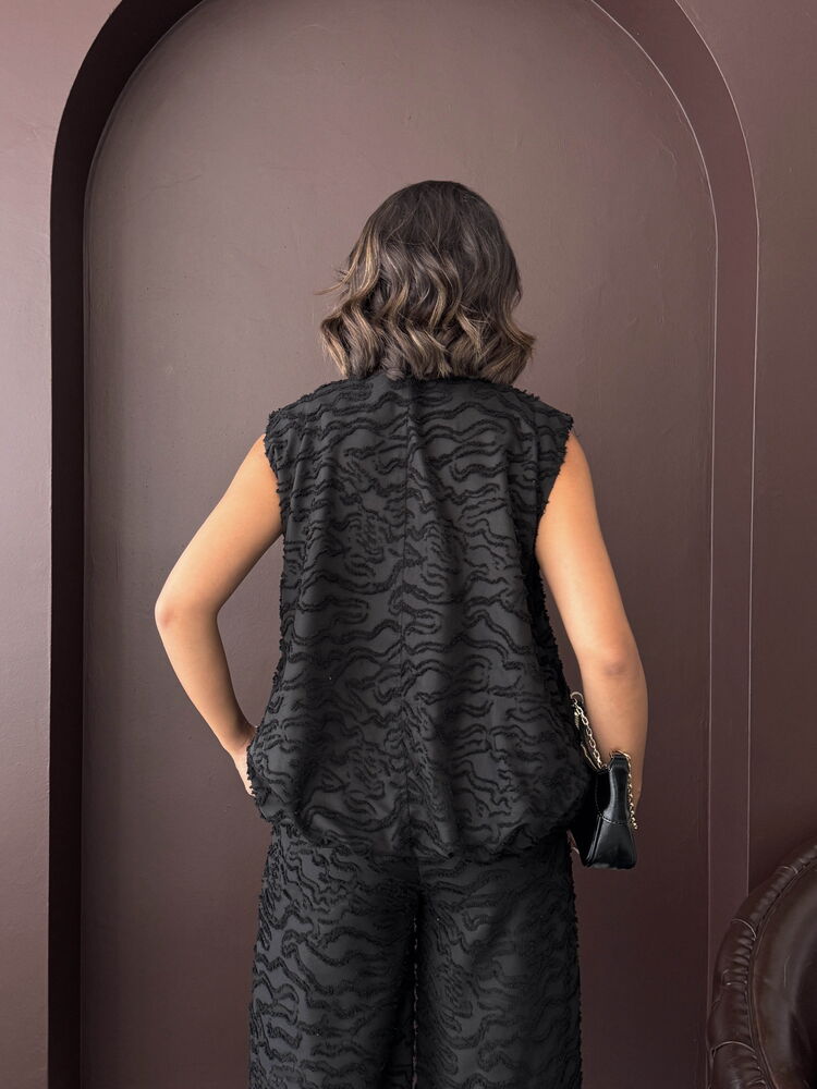 Oversized Animal Print Sleeveless Shirt