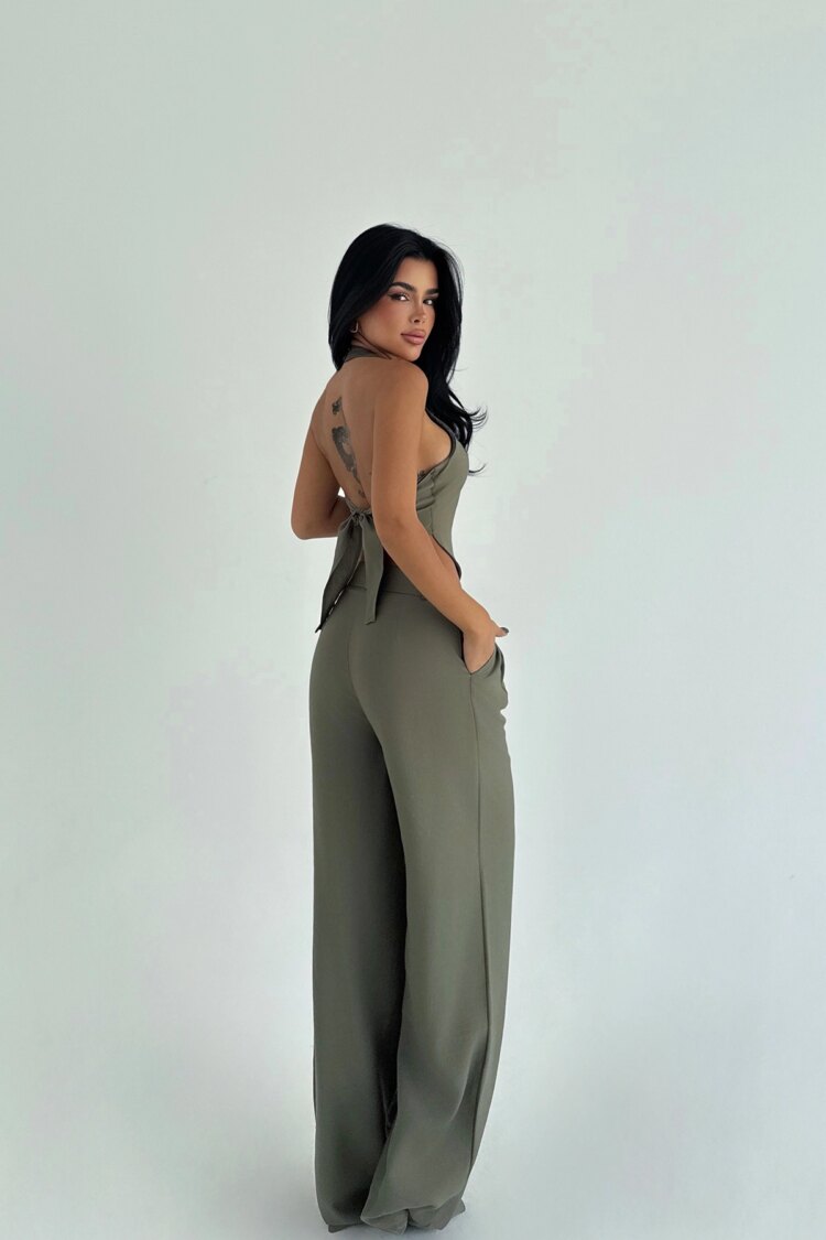 Elegant Sleeveless Formal Suit