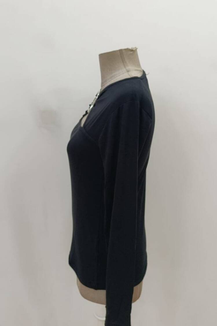 Slim Fit Keyhole Neck Blouse