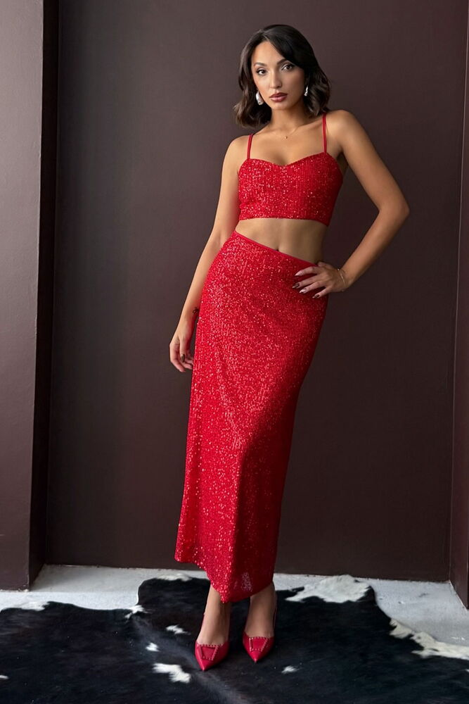 Sequined Fitted Crop Blouse With Sweetheart Neck