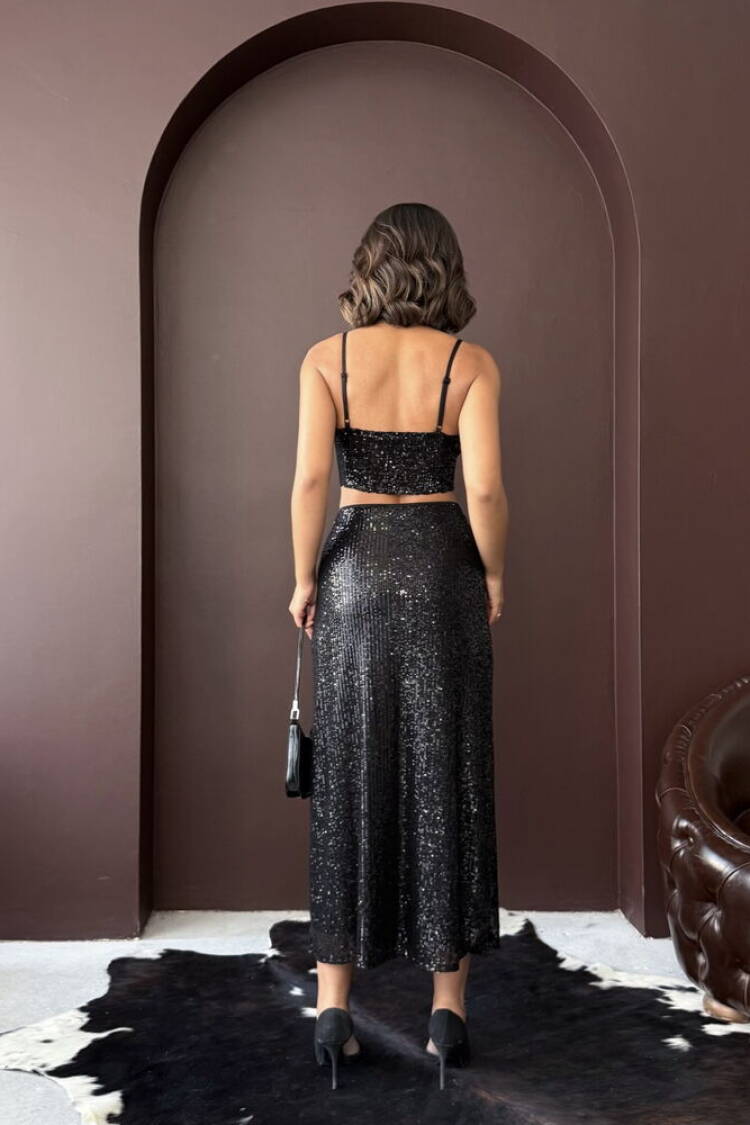 Sequined Sweetheart Neck Crop Blouse