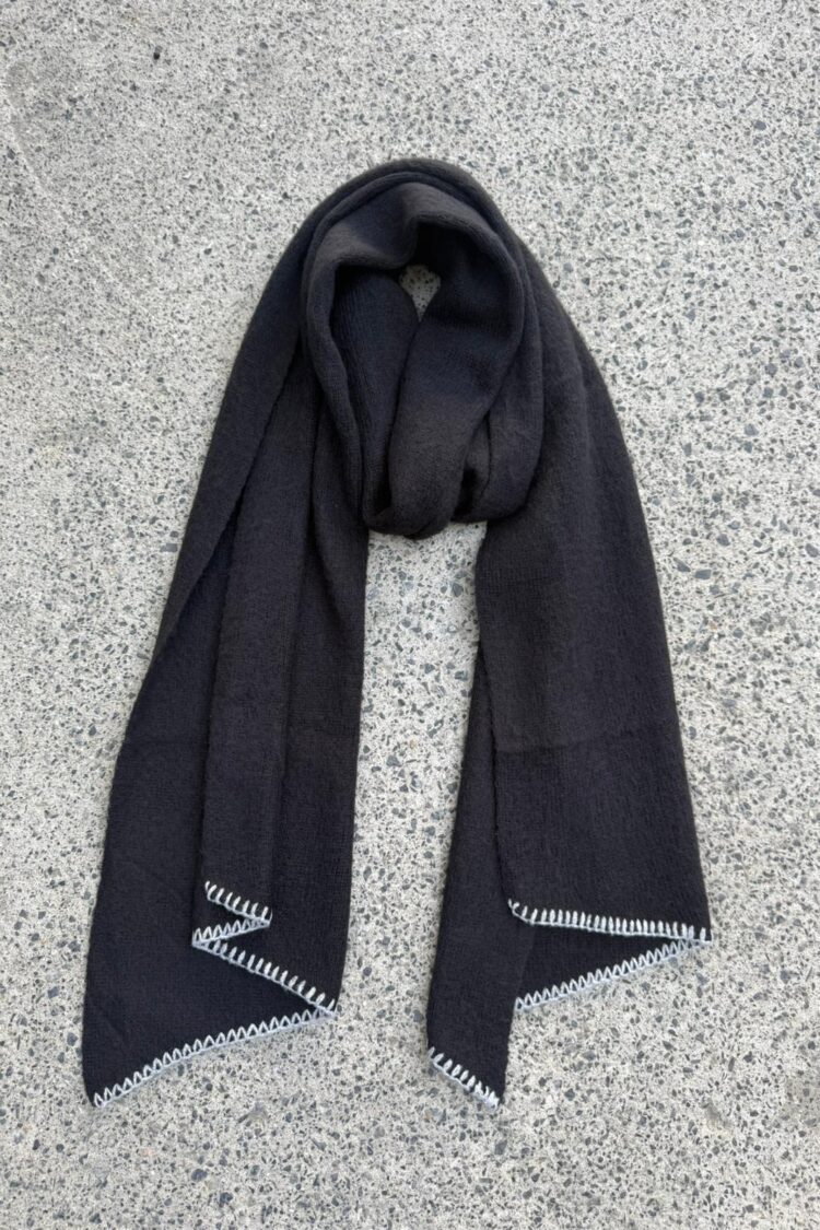 Black Elegant Shawl For Winter & Fall