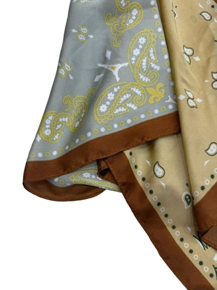 ElegantShawl With Paisley And Floral Patterns