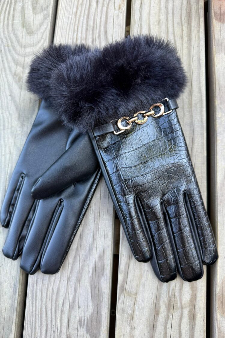 Shiny Leather Gloves With Chain Detailed Ankle Fur - Black