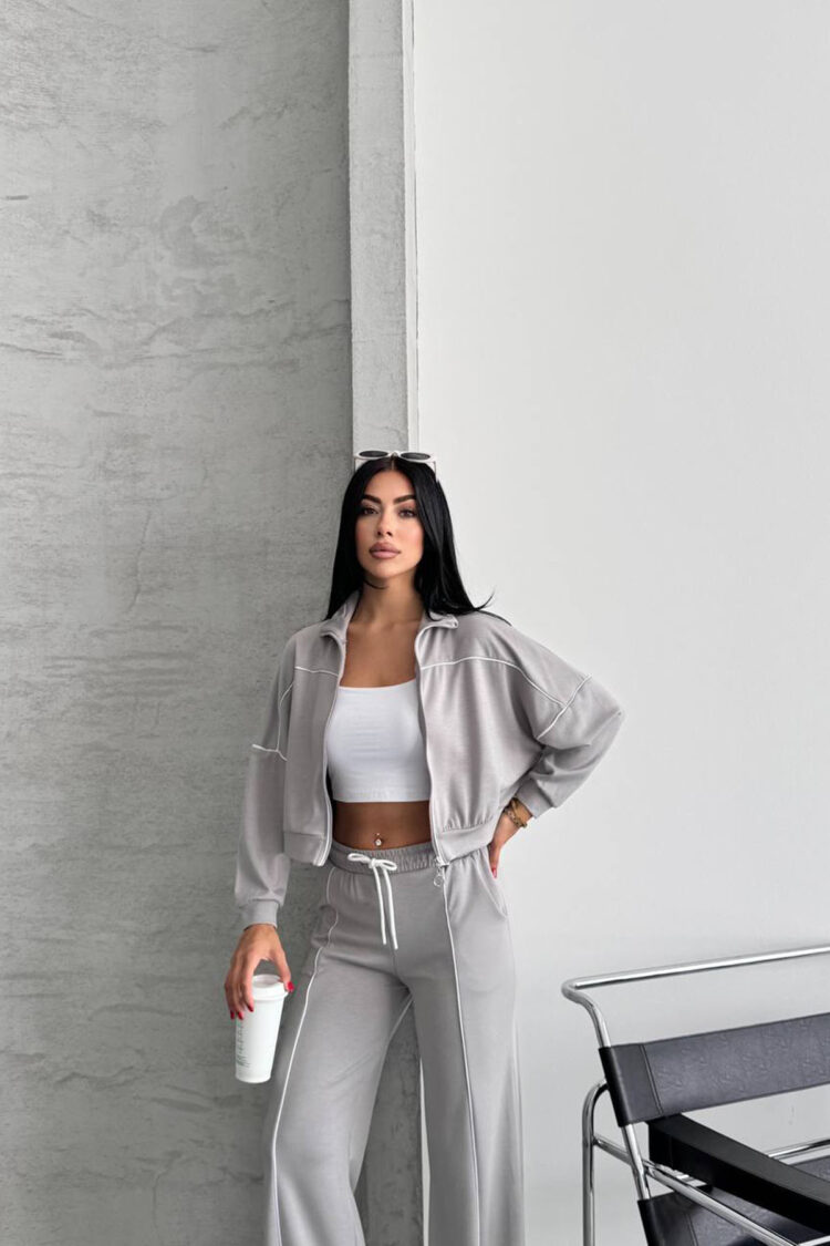 Tracksuit With Hooded Neck And Zip Up Closure