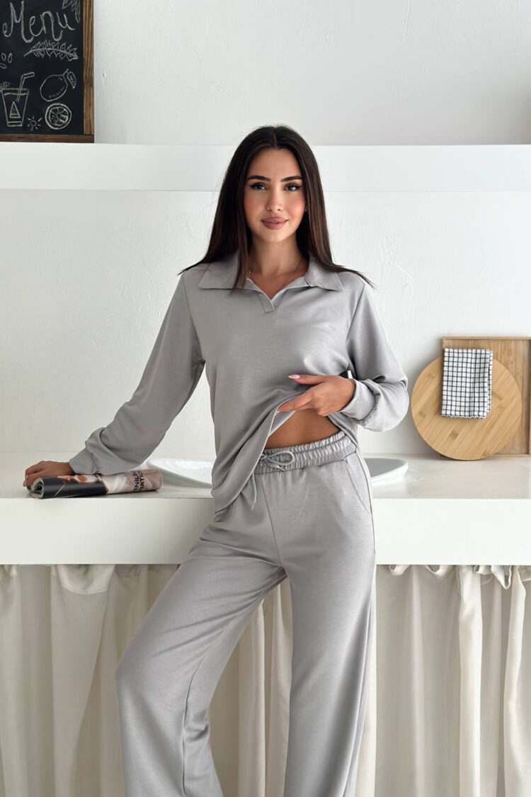 Tracksuit With Polo Neck & Wide Jogger Pants