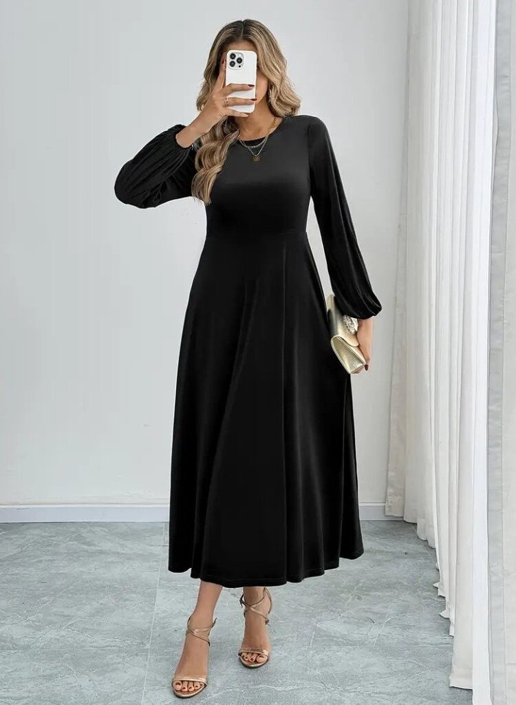 ElegantFit And Flare Dress With Ballon Sleeves