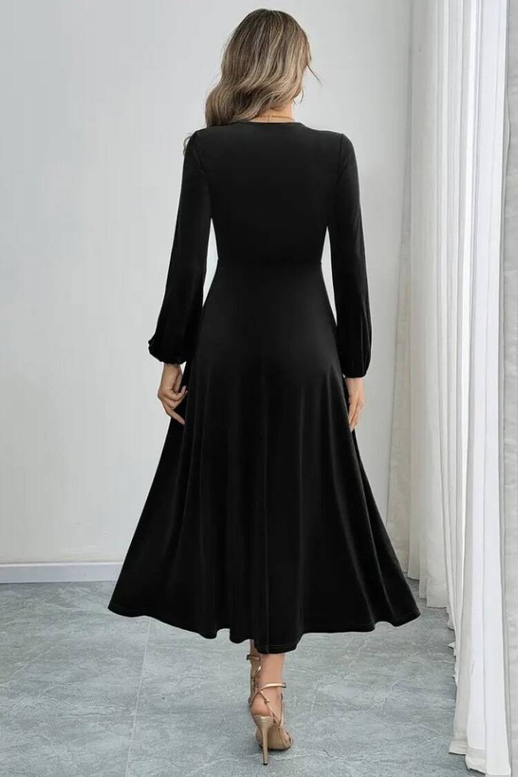 ElegantFit And Flare Dress With Ballon Sleeves