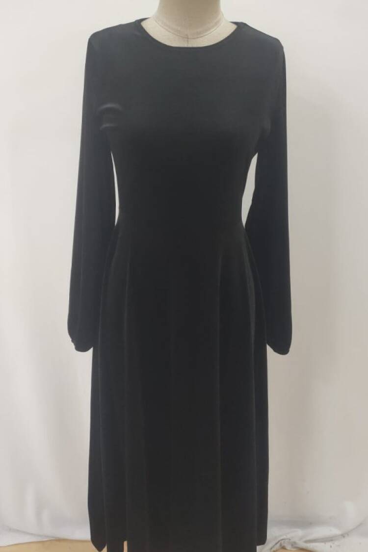 ElegantFit And Flare Dress With Ballon Sleeves