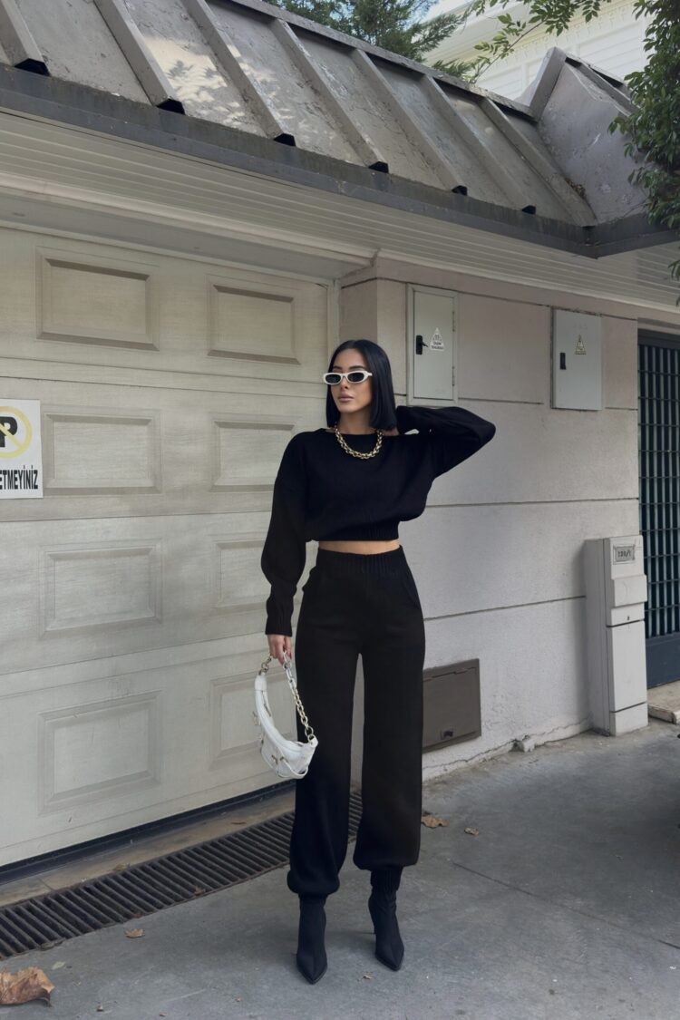 Oversized Fit Jogger Suit