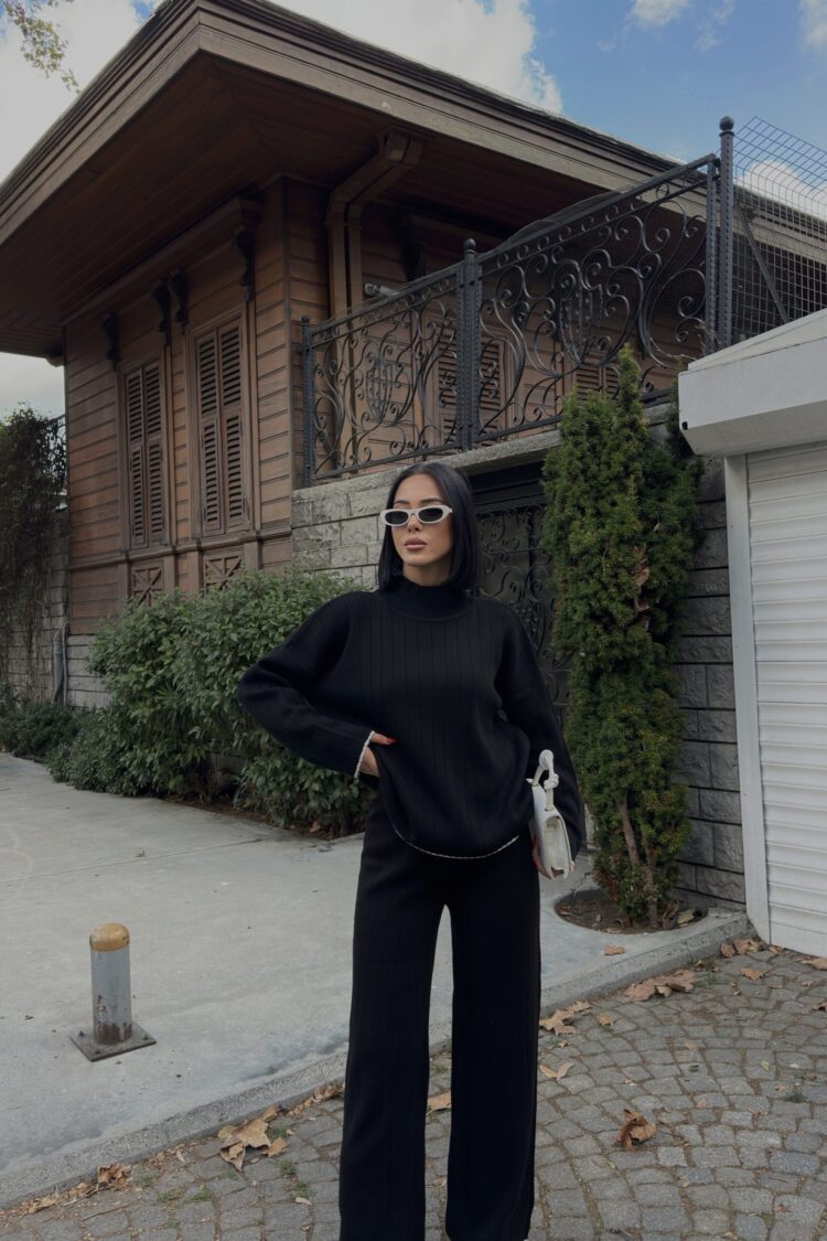 Oversized Fit Palazzo Suit With High Neck