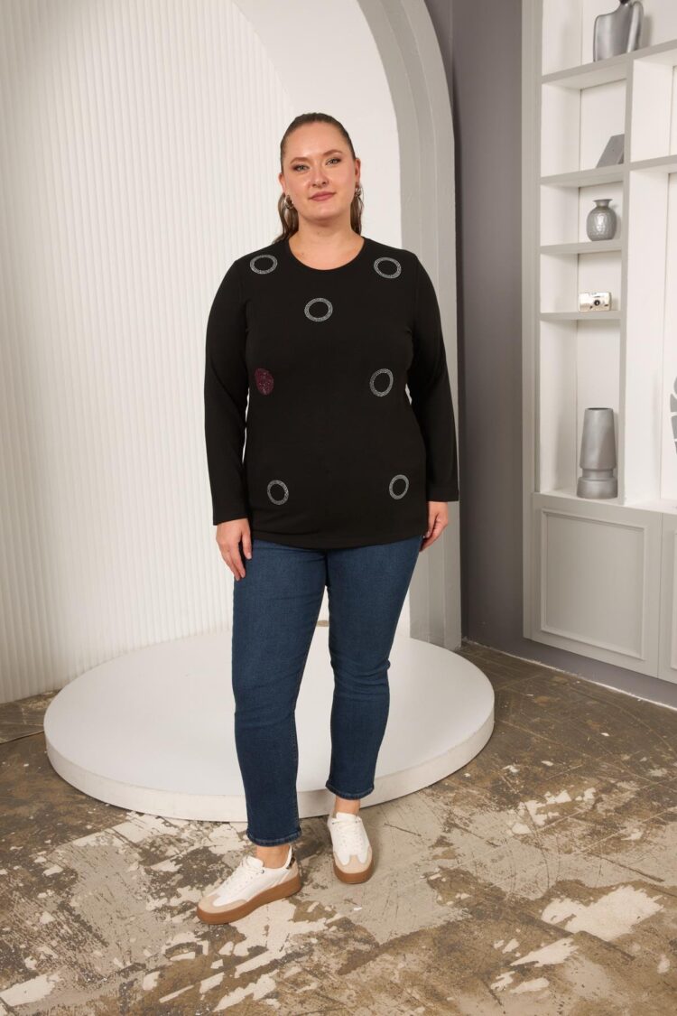Plus Size Blouse - Elegant Casual Fit