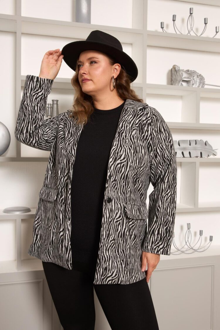 Black Single-Breasted Blazer Jacket