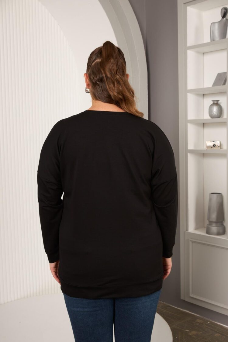 Oversized Fit Sweatshirt With Round Neck