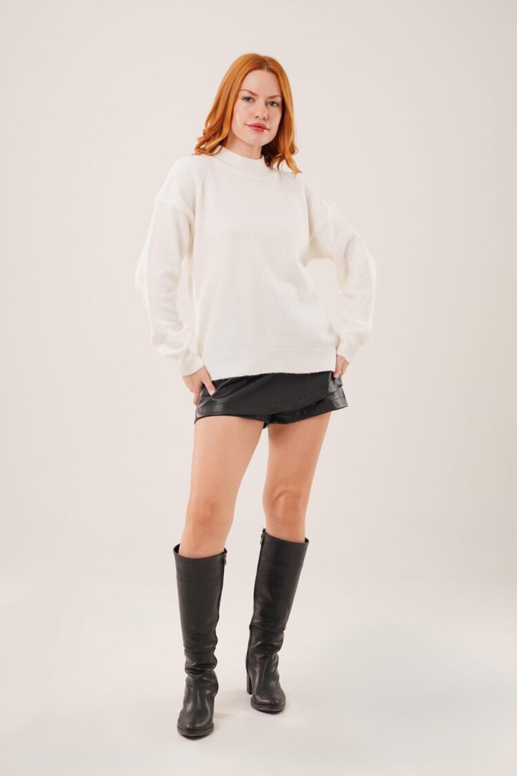 Sweater With High Neck For Casual & Elegant Wear