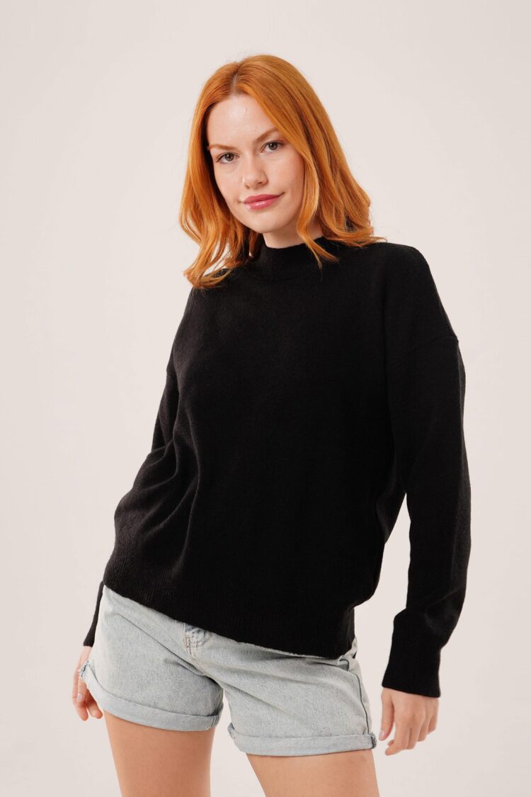 Casual Sweater With High Neck And Oversized Fit