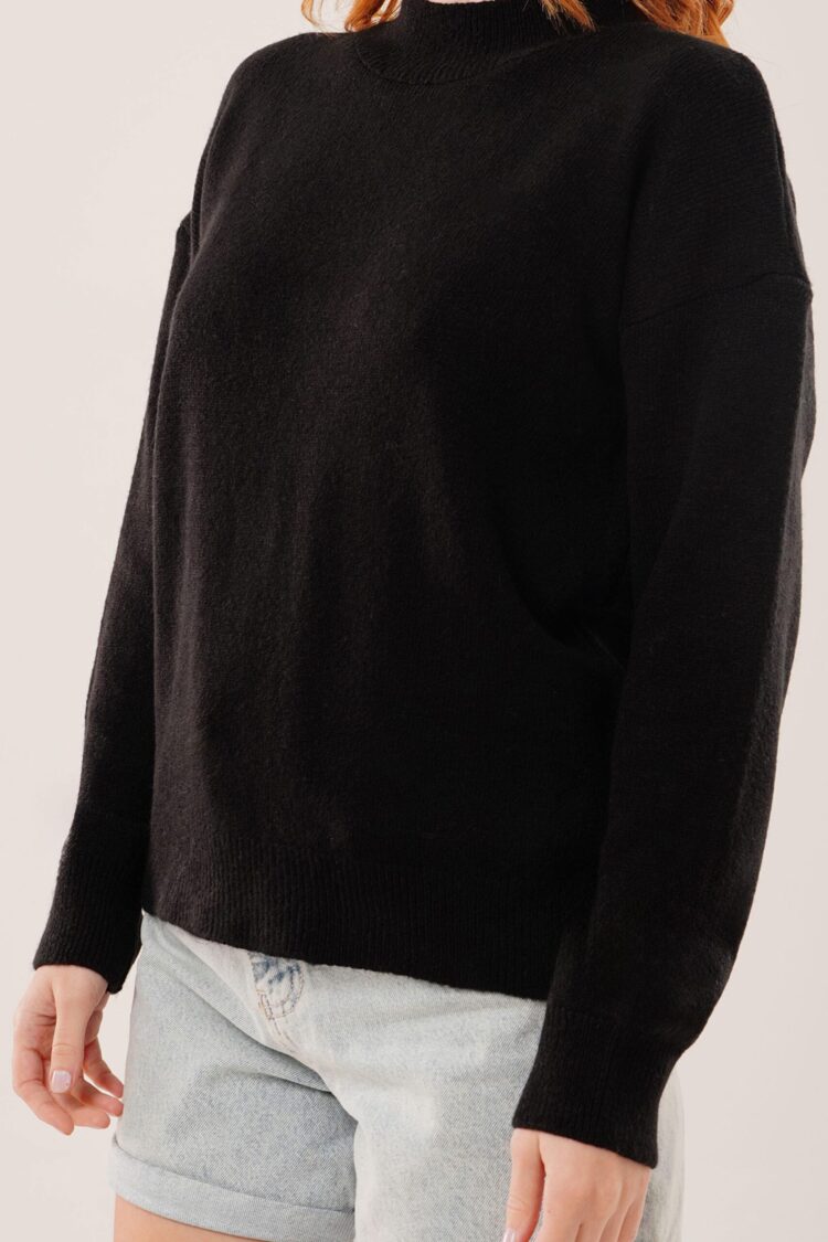 Casual Sweater With High Neck And Oversized Fit