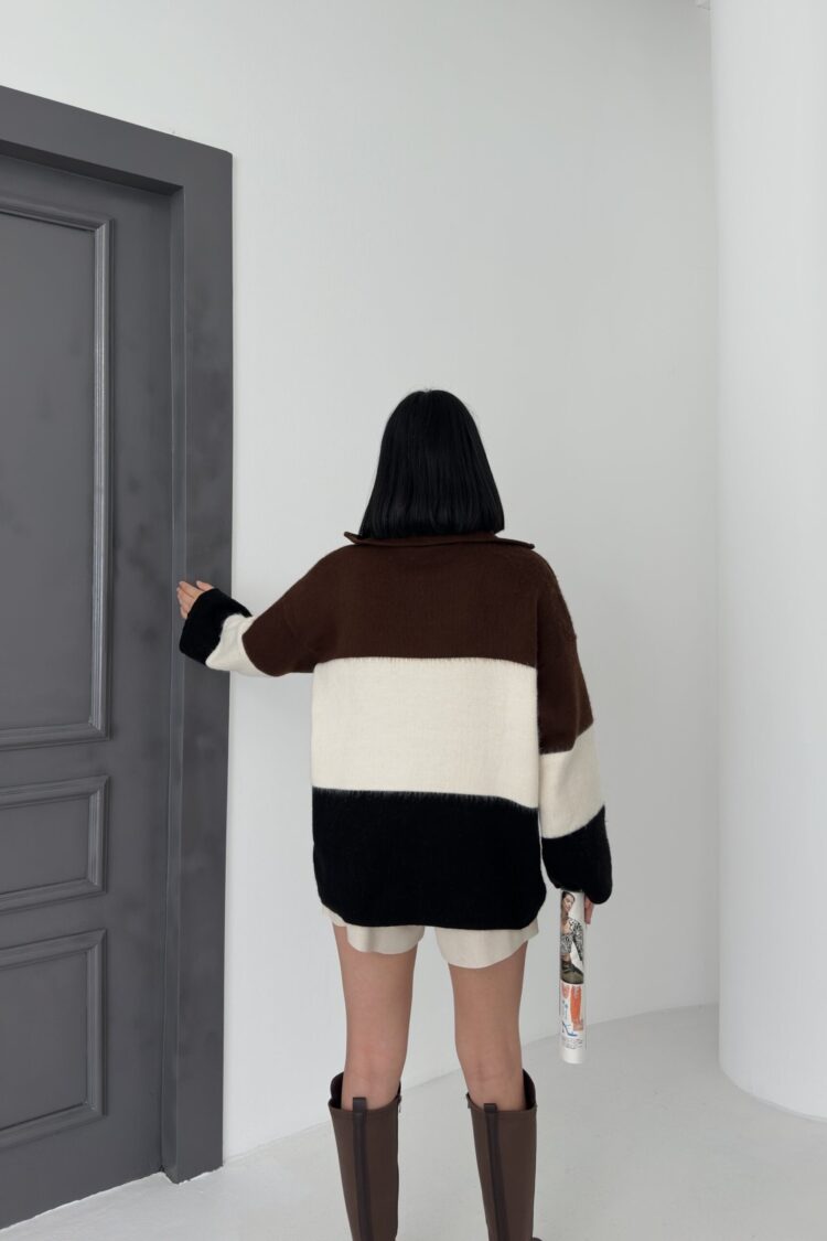 Brown Oversized Fit Color Block Sweater With Polo Neck