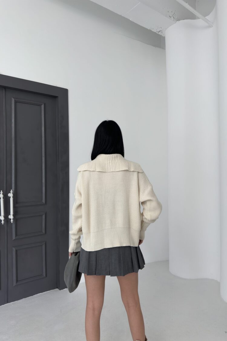 Beige Sweater With Hooded Neck And Oversized Fit