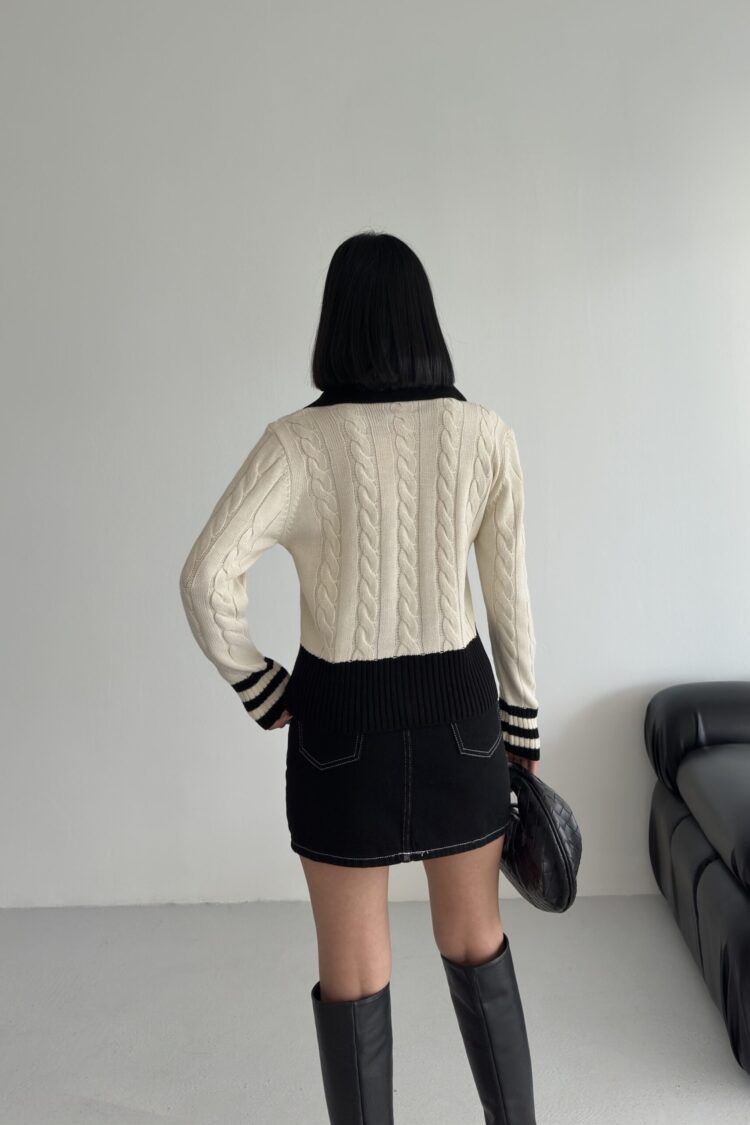 Beige Fitted Casual Cardigan With Zip Up Closure