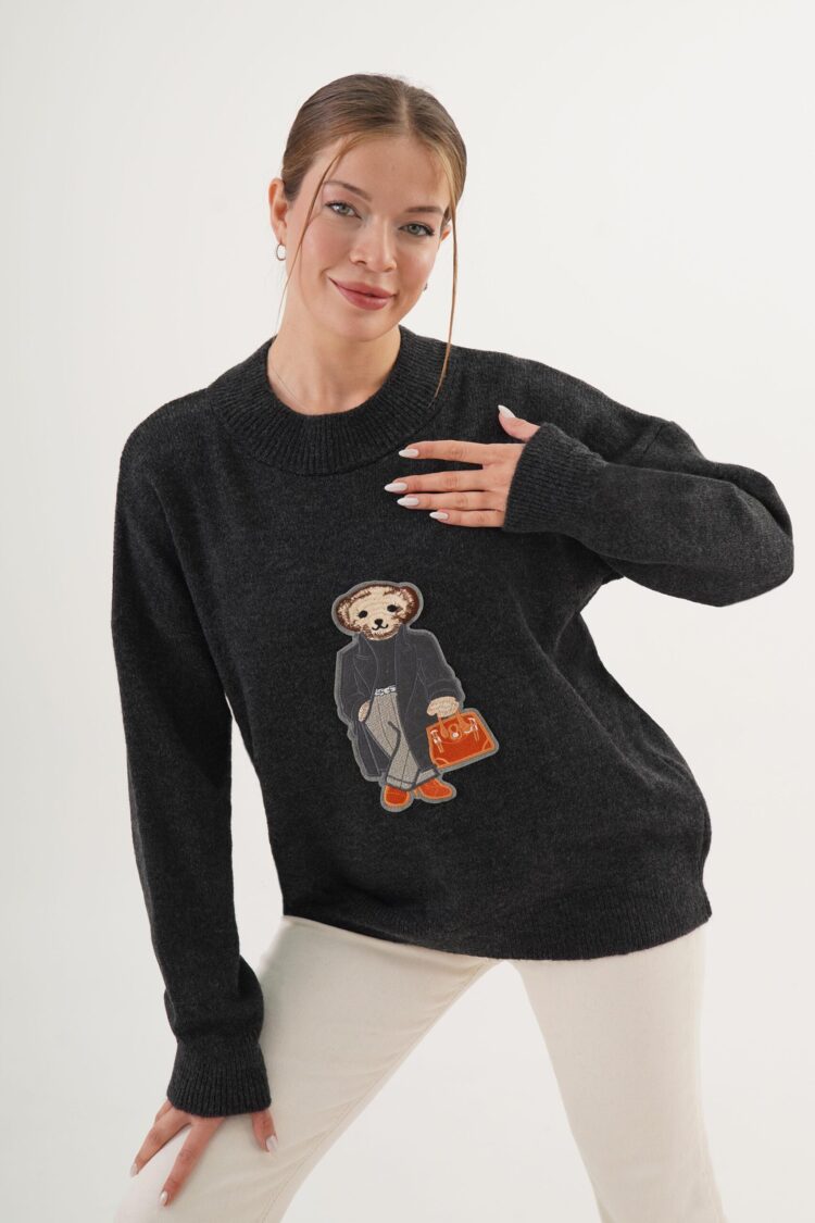 Black Oversized Fit Casual Sweater With Round Neck