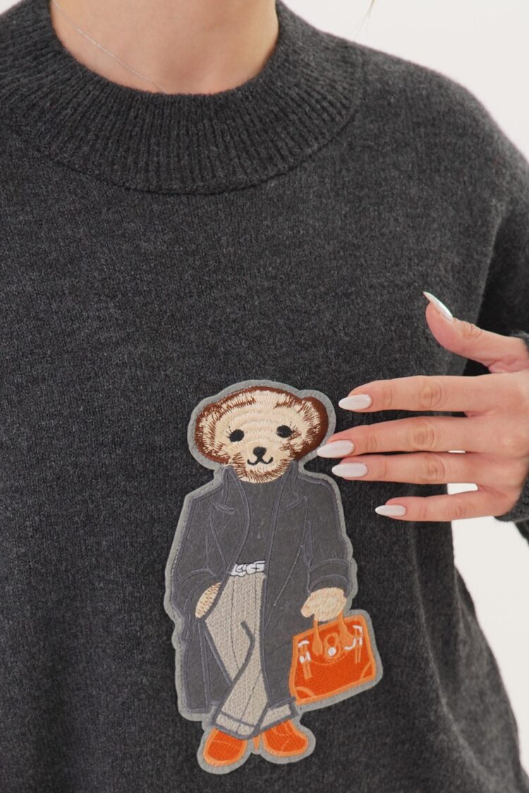 Black Oversized Fit Casual Sweater With Round Neck